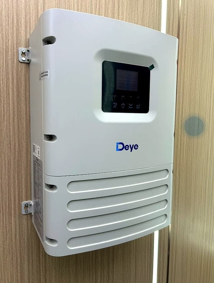 Wall-mounted Deye hybrid inverter